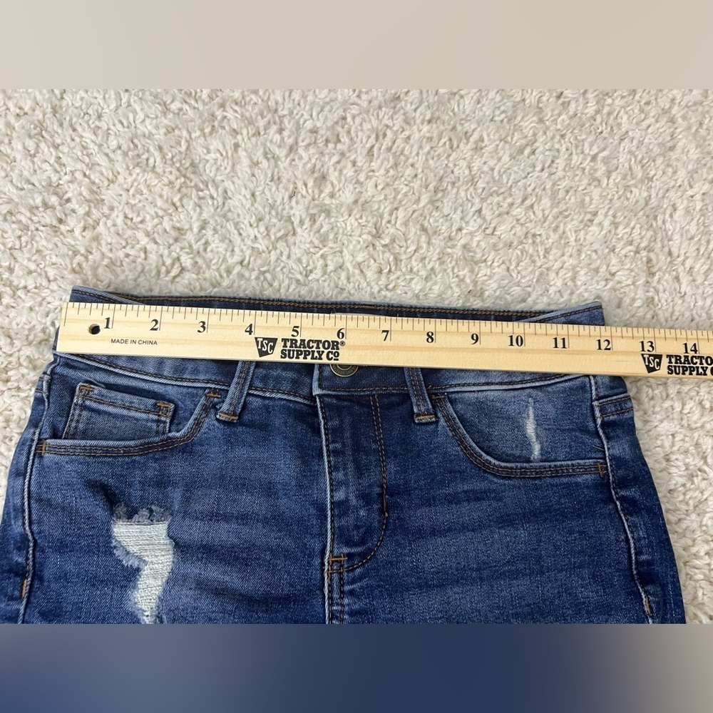 Kids Size 10 SO Mid Rise Distressed Bermuda Shorts NWT - Picture 10 of 10